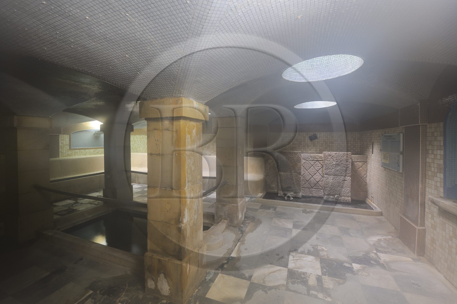 France, Vosges (88), Station thermale de Plombières-les-Bains, Centre Forme et Santé Calodaé, le hammam de l’époque romaine