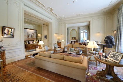 France, Alpes-Maritimes (06), Cannes, la villa La Californie où vécu Pablo Picasso, aujourd'hui renommé le Pavillon de Flore par Marina Picasso, le salon