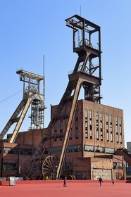 France, Moselle (57), Petite-Rosselle, le musée du carreau Wendel, chevalements du puits Wendel 1 et 2 sur le carreau