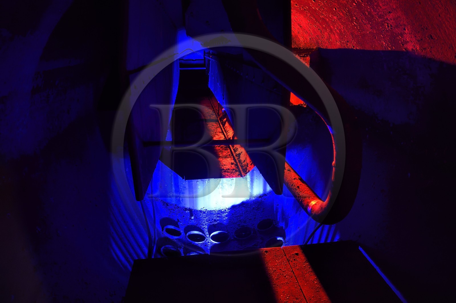 France, Haut-Rhin (68), Husseren-Wesserling, parc de Wesserling, la Grande Chaufferie, ancienne chaufferie de l'usine textile, centre d'art contemporain, intérieur du ballon supérieur