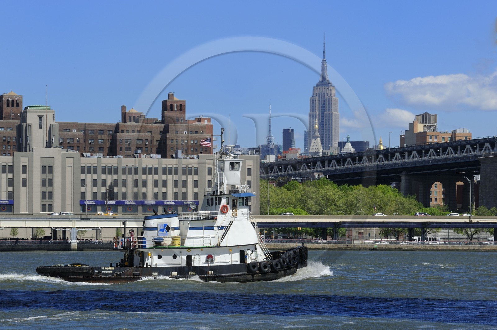United States, New York City, Manhattan, Manhattan Bridge and Empire State Building