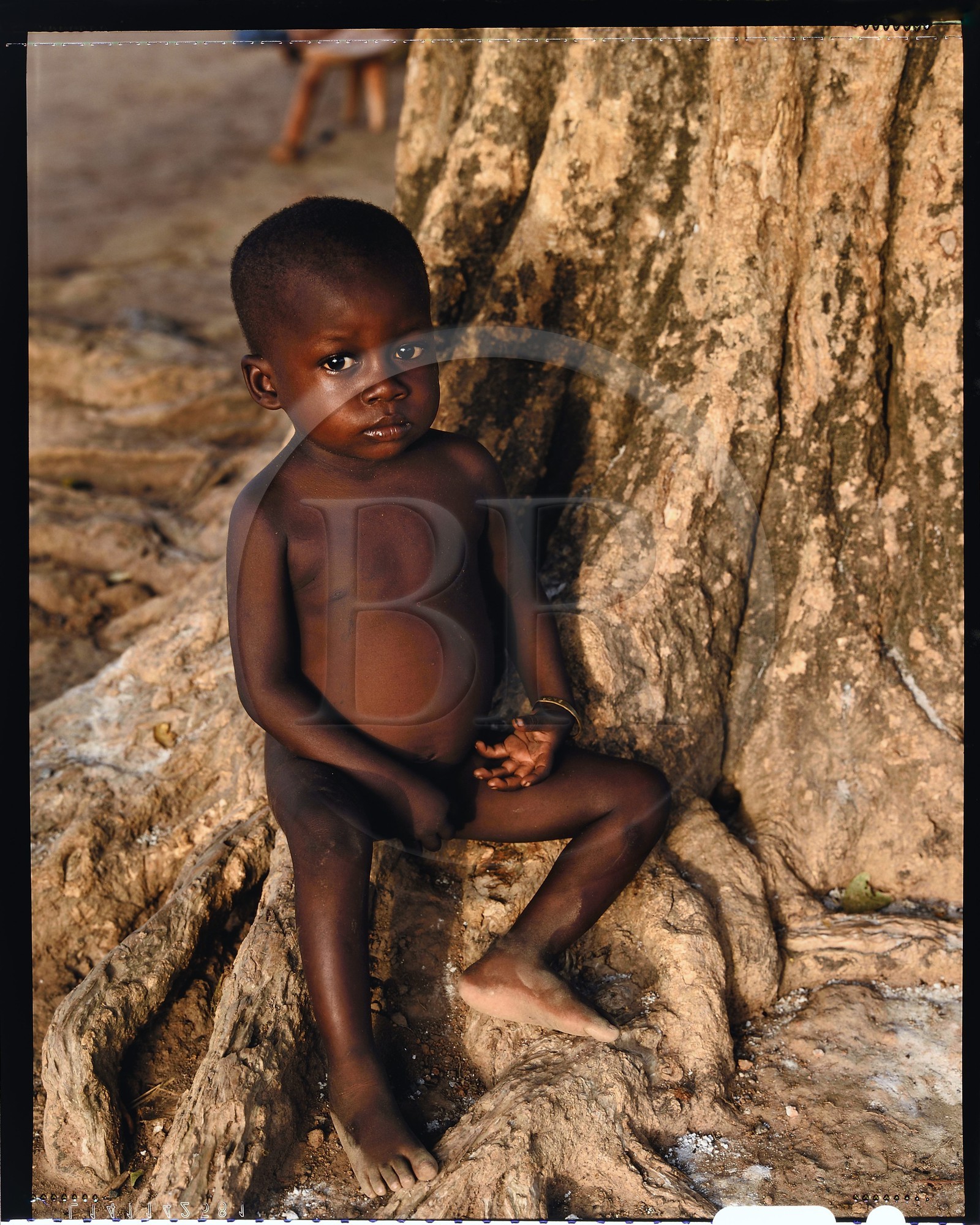 Burkina Faso, Poni province, Lobi land, Loropéni, little boy Lobi