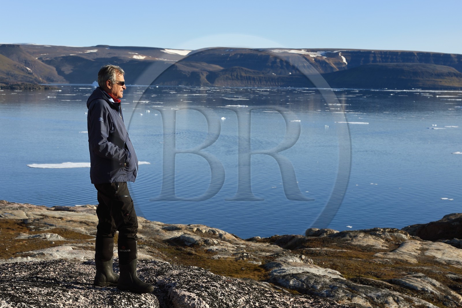 Groenland, cote Nord-Ouest, Smith sound au nord de la baie de Baffin, Inglefield Land, site de Etah dans le Foulke fjord, campement inuit aujourd'hui abandonné qui servit de base à plusieurs expéditions polaires