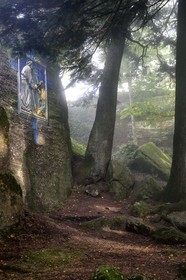 France, Bas-Rhin (67), Mont Saint-Odile, chemin de croix monumental réalisé de 1933 à 1935 par le céramiste Léon Elchinger en bordure de l'abbaye de Hohenbourg encore appelée couvent du Mont-Sainte-Odile