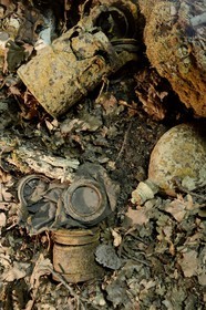 France, Meuse, Romagne-sous-Montfaucon, Informal Museum called Romagne ‘14-’18 on the day-to-day life of the soldiers in World War I created by Jean-Paul de Vries, gas mask