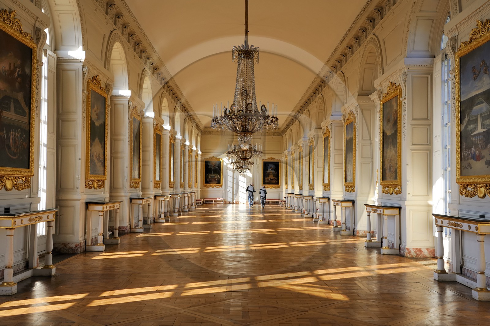 France, Yvelines (78), château de Versailles, classé Patrimoine Mondial de l'UNESCO, le Grand Trianon, la Galerie expose 21 tableaux représentant les bosquets de Versailles de Cotelle