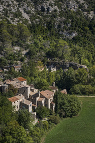 France, Hérault (34), les Causses et les Cévennes, paysage culturel de l'agro-pastoralisme méditerranéen inscrit au Patrimoine Mondial de l'UNESCO, gorges de La Vis, Saint-Maurice-Navacelles, le Cirque de Navacelles, le hameau de Navacelles