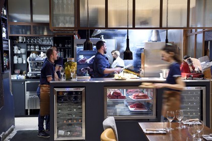 France, Seine Maritime, Rouen, restaurant Rotomagus place Saint-Maclou