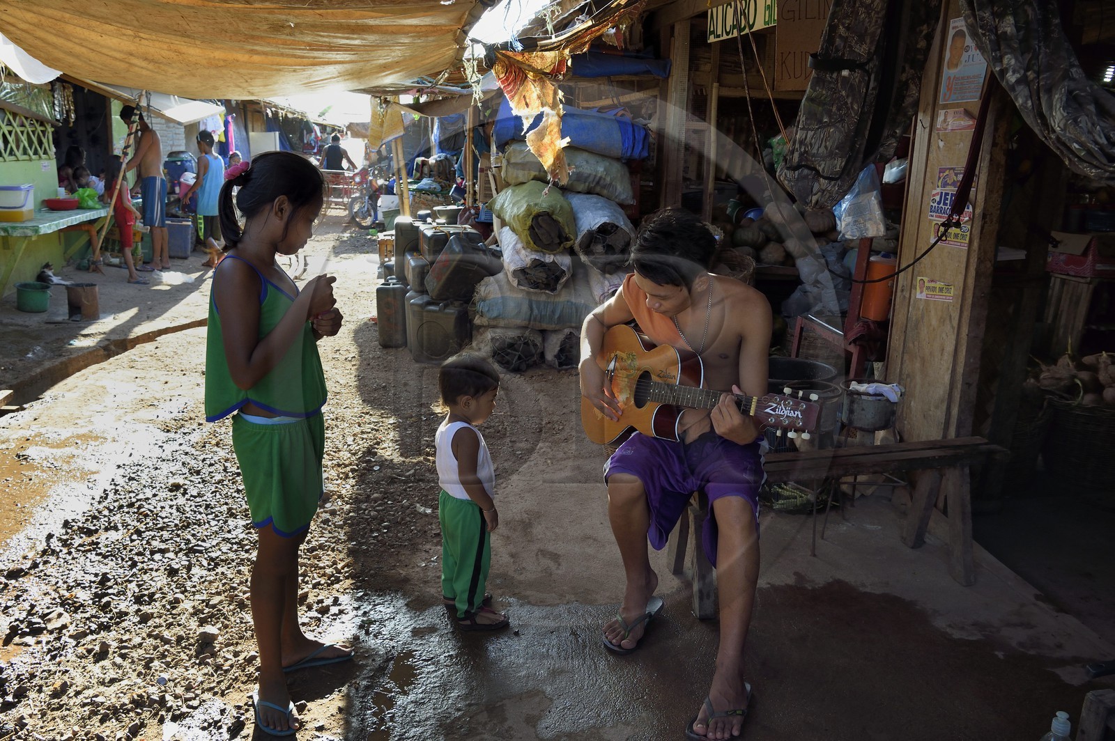 Philippines, Calamian Islands dans le nord de Palawan, Busuanga Island, ville de Coron, marché couvert