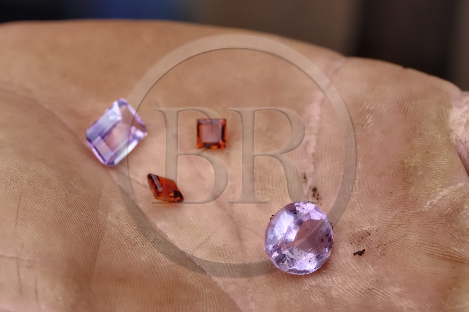 Brésil, Etat du Minas Gerais, région de Ouro Preto, mine à ciel ouvert de pierres précieuses, ametistes mauves (Route de l'or, Estrada Real)