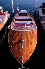 France, Savoie (73), Navig'Aix au lac du Bourget, canot automobile en bois d'acajou