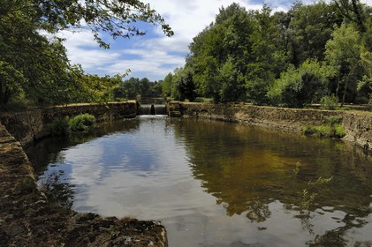 France, Maine et Loire (49), Montreuil-Bellay, écluse médiévale au lieu dit La Salle