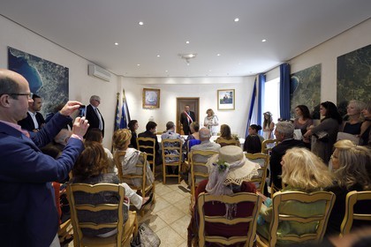 France, Corse-du-Sud (2A), Cargèse, mariage à la mairie aussi appelée Casa Cumuna