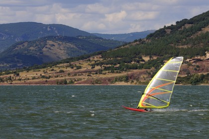 France, Herault, windsurfing on Salagou Lake