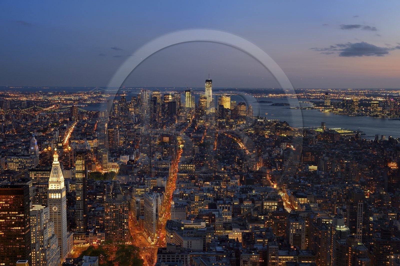 Etats-Unis, New York, Manhattan, vue depuis l'Empire State Building sur la partie sud de Manhattan, le One World Trade Center (1WTC) et la Hudson River