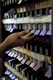 Sri Lanka, Colombo, gare centrale du Fort, vente de billets au guichet