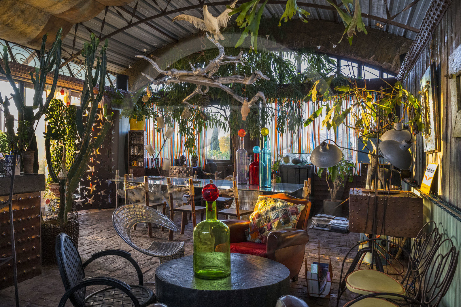 France, Hérault (34), Sète, la Maison du Pescatore, le salon de la maison de l'artiste et designer François Liguori