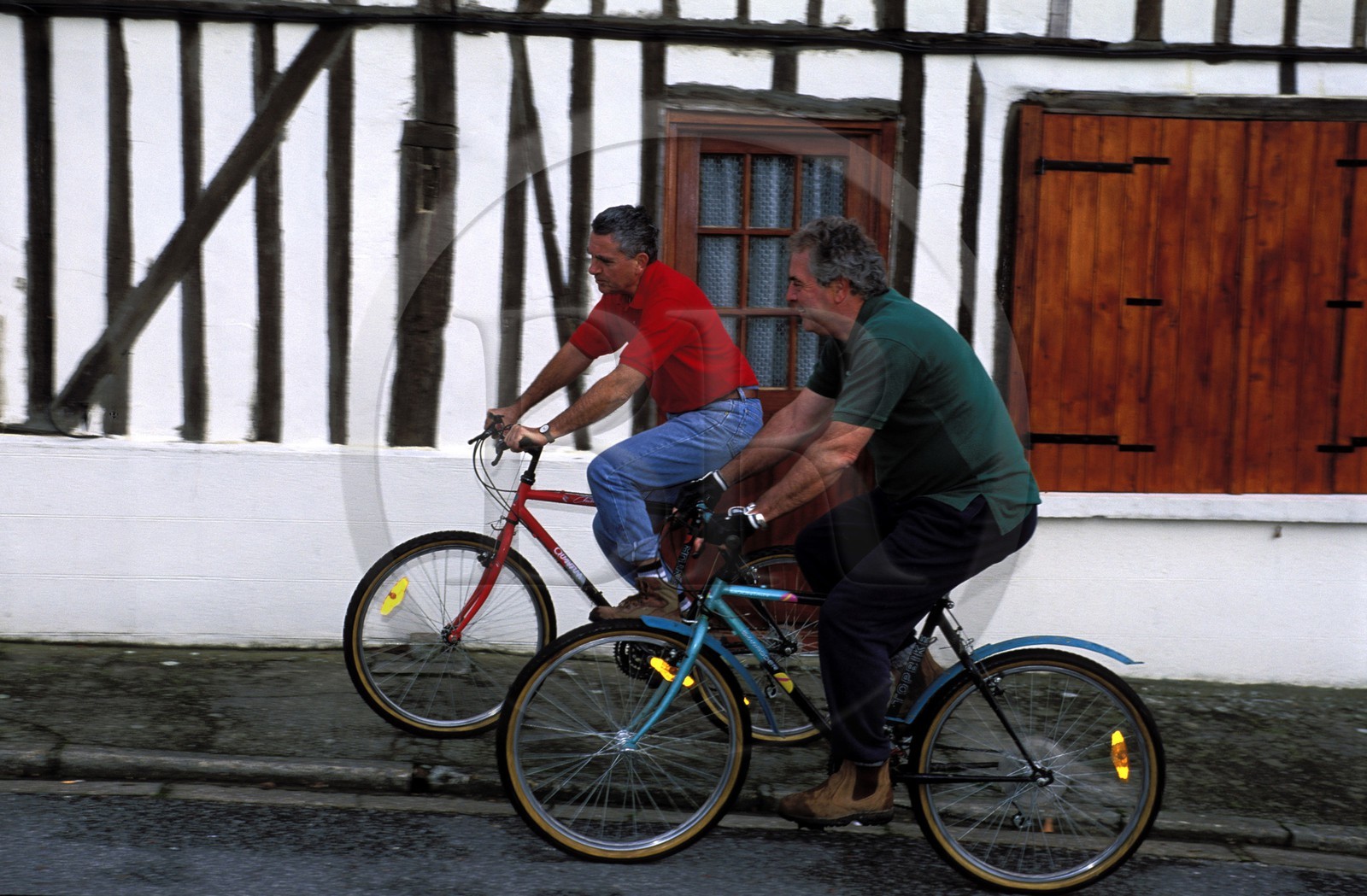 France, Eure (27), promenade à vélo dans la vallée de la rivière Risle