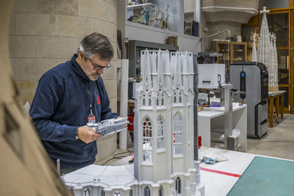Spain, Catalonia, Barcelona, Eixample district, Sagrada Familia basilica by Catalan modernist architect Antoni Gaudi, listed as a UNESCO World Heritage Site, the model workshop, Ignasi Badia Nogués reconstructs the 3D model of the facade of the apse facing northwest