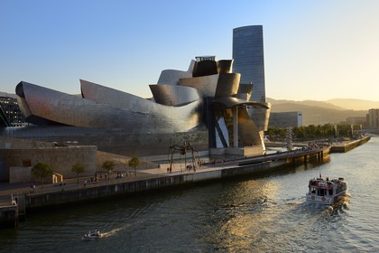 Espagne, Biscaye, Pays Basque espagnol, Bilbao, le musée Guggenheim  de l'architecte Frank Gehry