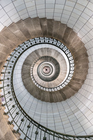 France, Finistère (29), Pays des Abers, Ile Vierge dans l'archipel de Lilia, le phare de l'Ile Vierge, escalier intérieur du plus haut phare d'Europe avec 82,5 mètres