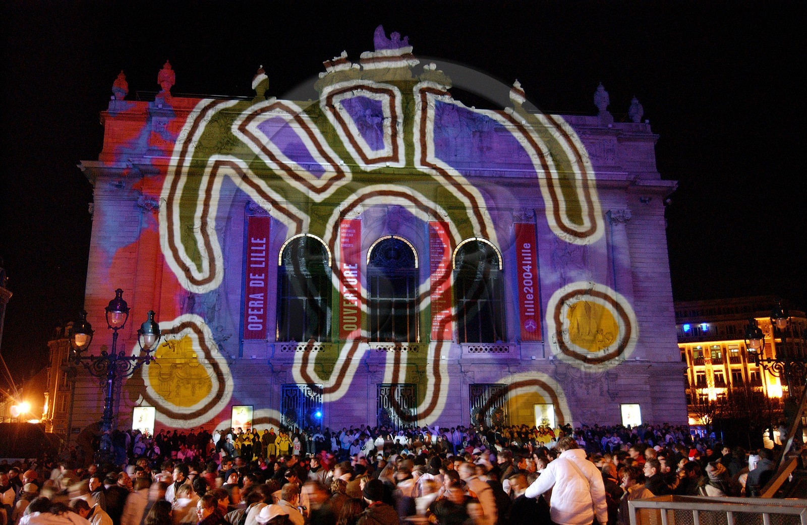 France, Nord (59), soirée inaugurale de Lille 2004, projections d' Images en mouvement sur l' opéra