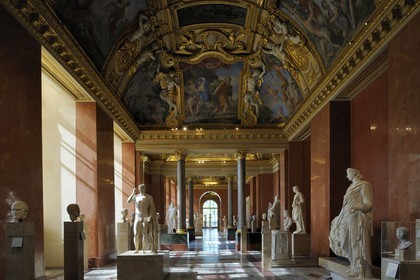 France, Paris (75), Musée du Louvre, salle des Saisons (23), anciens appartements d'Anne d'Autriche, art romain