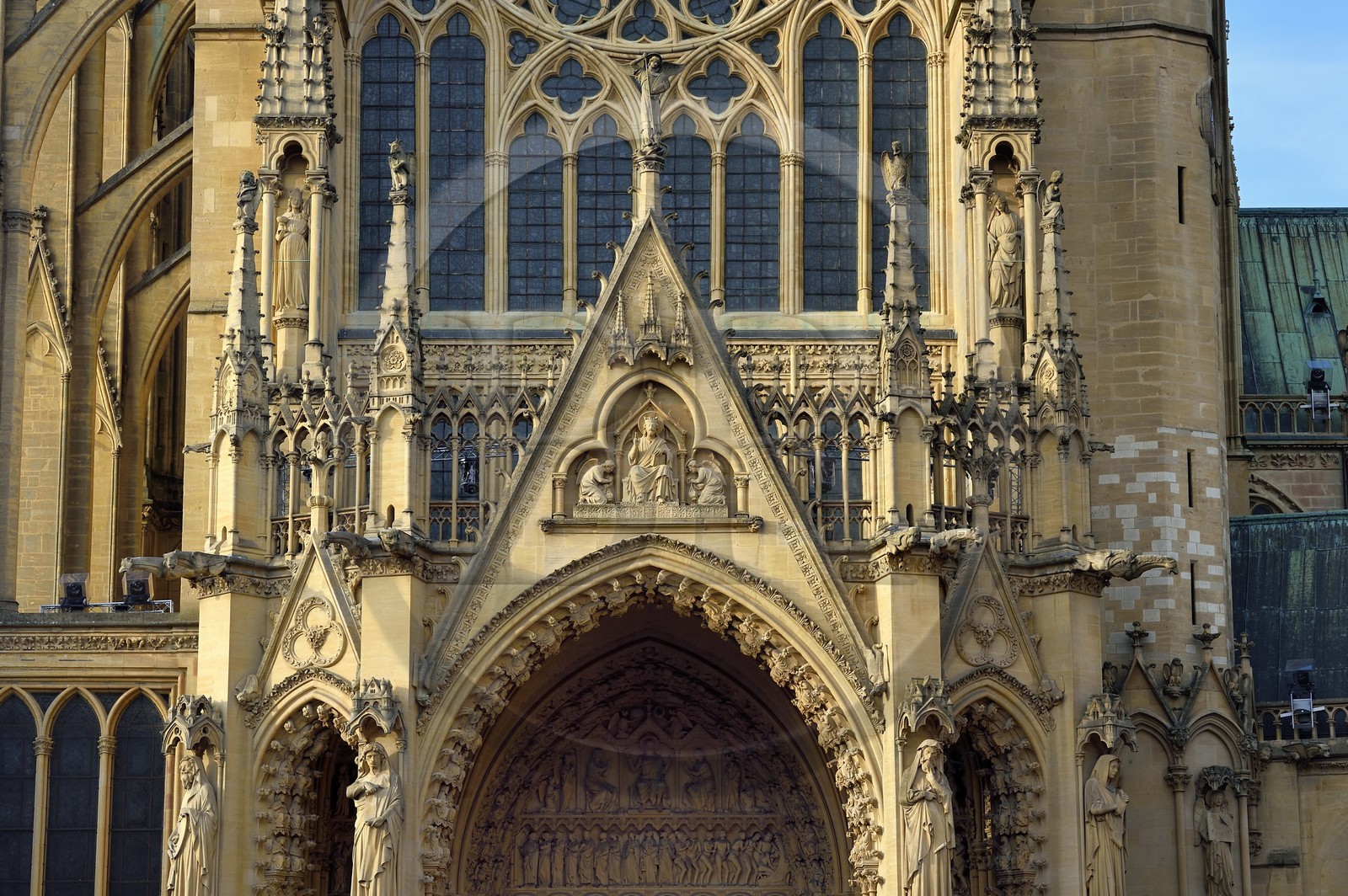 France, Moselle (57), Metz, la cathédrale Saint-Etienne en pierre de Jaumont, la facade occidentale au-dessus du portail principal dit portail de la Vierge