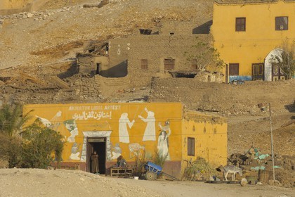 Egypte, Louxor, rive ouest, NÈcropole ThÈbaine, village de El-Gourna