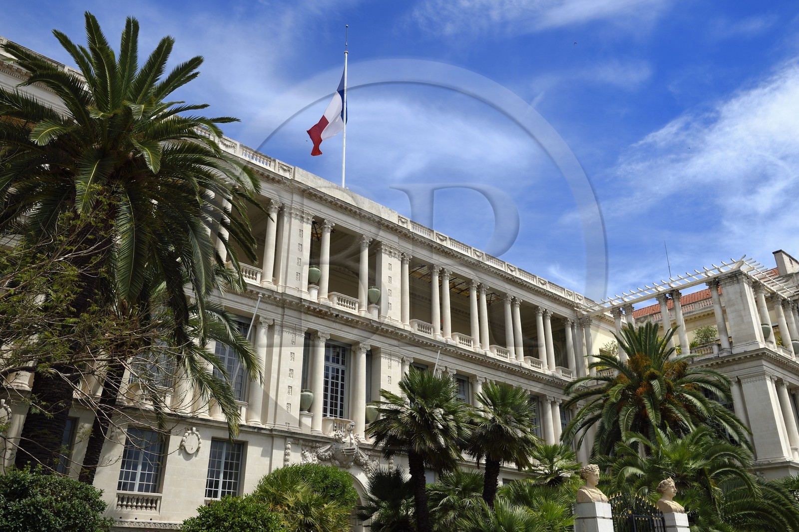 France, Alpes-Maritimes (06), Nice, vieille ville, ancien Palais des Ducs de Savoie transformé et devenu la préfecture