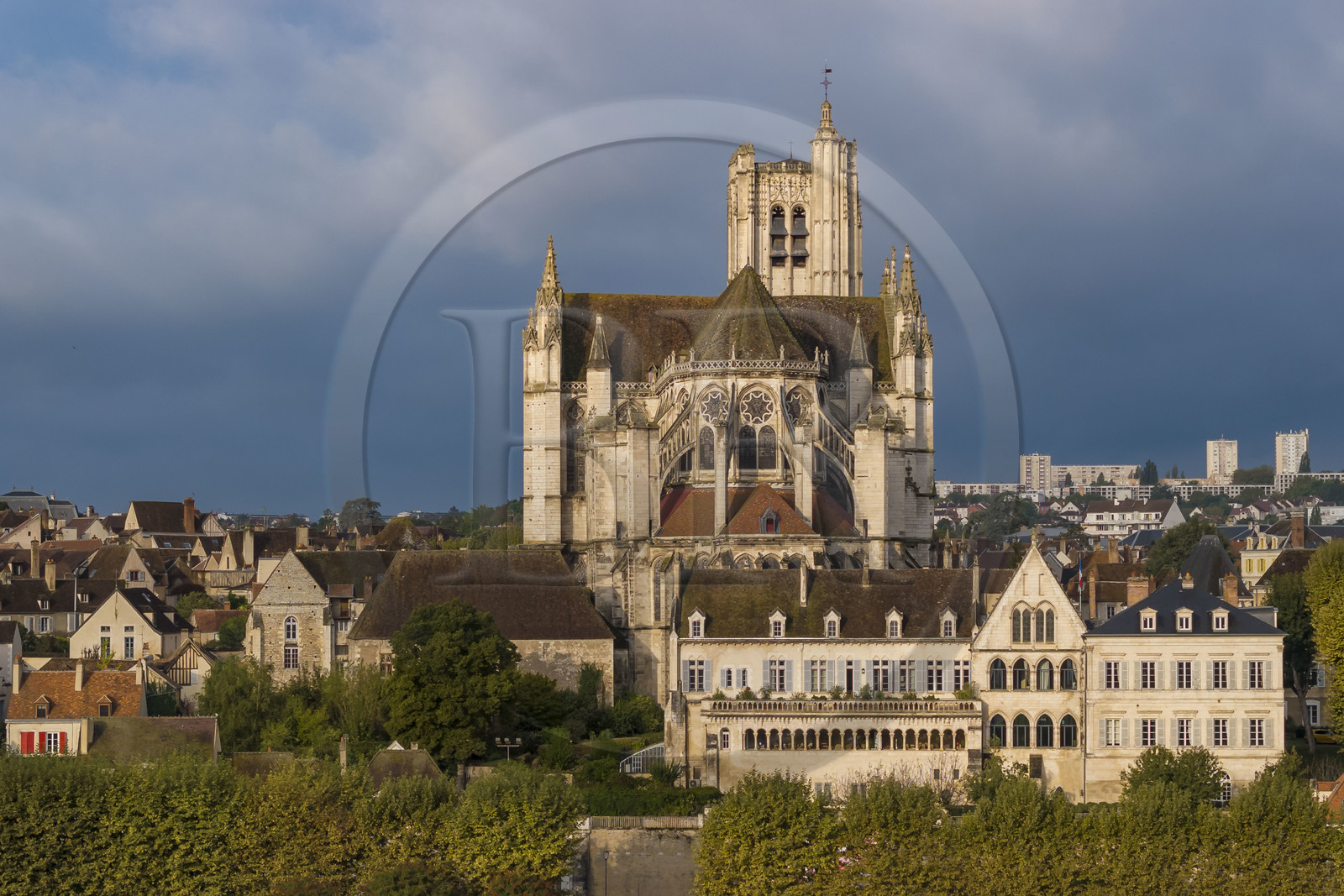 France, Yonne, Auxerre, Saint-Etienne Cathedral and the prefecture in the old Episcopal Palace in the foreground (aerial view)