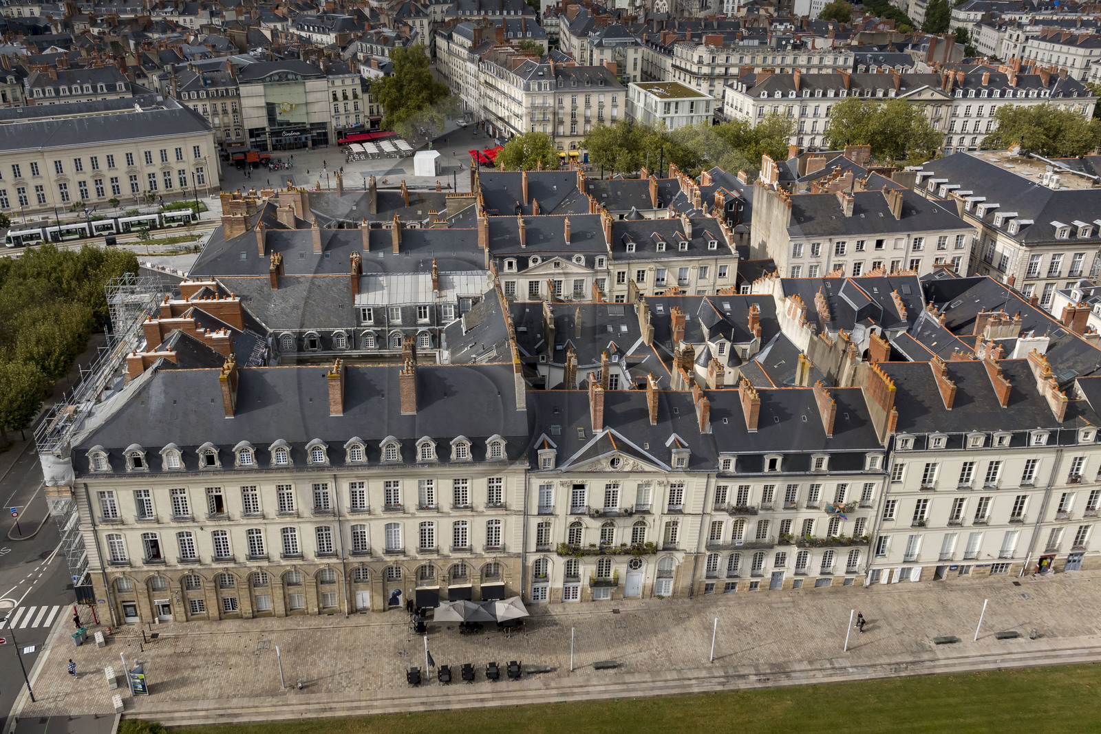 France, Loire Atlantique, Nantes, shipowners' houses on Quai Turenne on the former Ile Feydeau (aerial view)