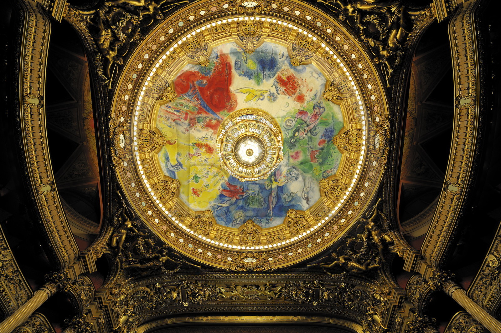 France, Paris (75), l'Opéra Garnier, plafond décoré par Chagall dans la salle
