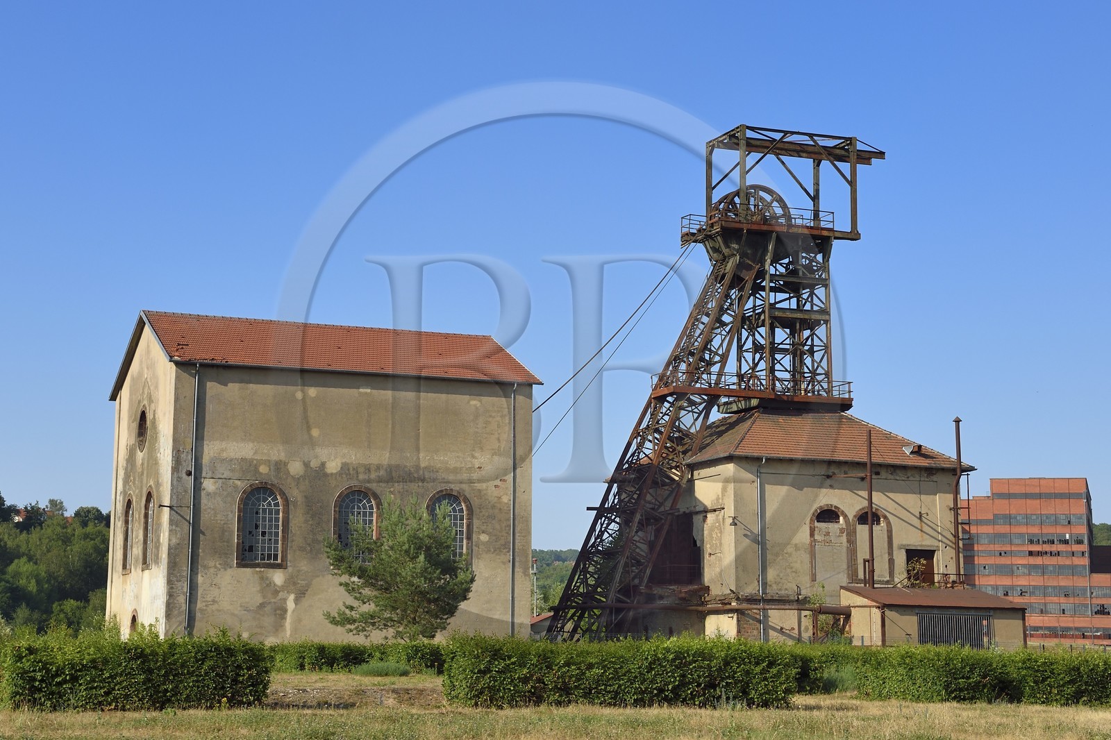 France, Moselle (57), Petite-Rosselle, le musée du carreau Wendel, batiment de la machine d'extraction, chevalement et recette du puits Vuillemin 2 (1856)