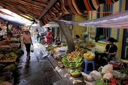 Vietnam, Hanoi, 36 streets district in the old town, Hang Be market