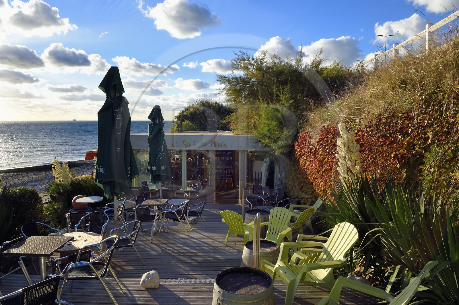 France, Seine-Maritime (76), la commune de Sainte-Adresse voisine du Havre, café Le Bout du Monde vers cap de la Hève