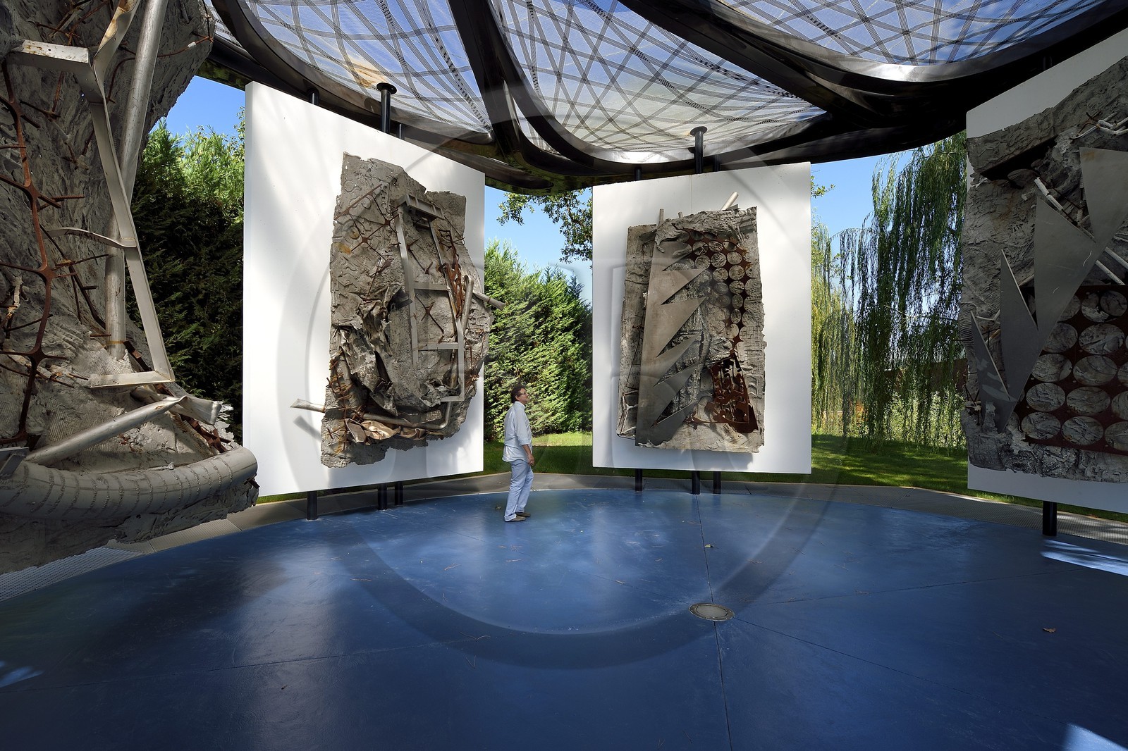 France, Var (83), Le Muy, Fondation Bernar Venet, chapelle imaginée par Frank Stella pour accueillir ses œuvres monumentales