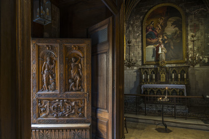 France, Vaucluse, Avignon, Saint Pierre (St. Peter's) Basilica (15th and 16th centuries), detail of the monumental walnut doors by Antoine Vollard (1551)