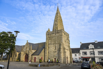 France, Morbihan,Lorient harbour, Larmor-Plage, Notre-Dame de Larmor-Plage church and its fortified watchtower