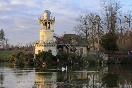 France, Yvelines (78), château de Versailles, classé Patrimoine Mondial de l'UNESCO, le domaine de Marie-Antoinette, le Hameau de la Reine, la tour de Marlborough