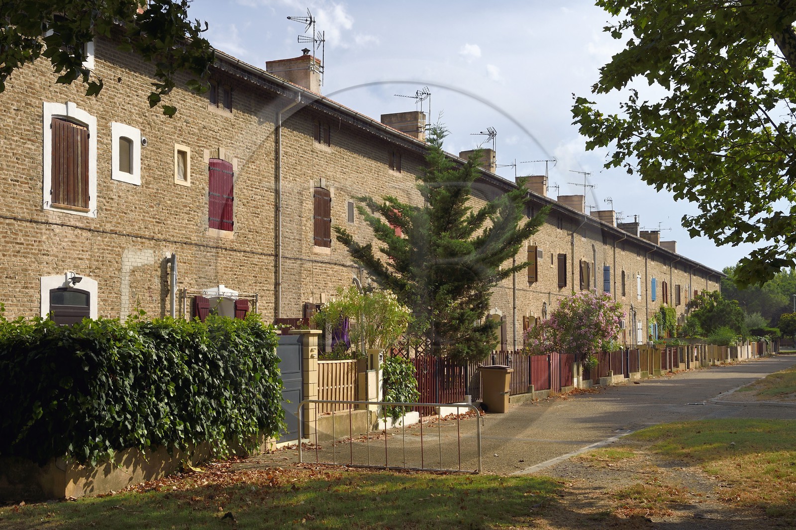 France, Bouches-du-Rhône (13), Camargue, Salin-de-Giraud, cité ouvrière de l'usine Solvay