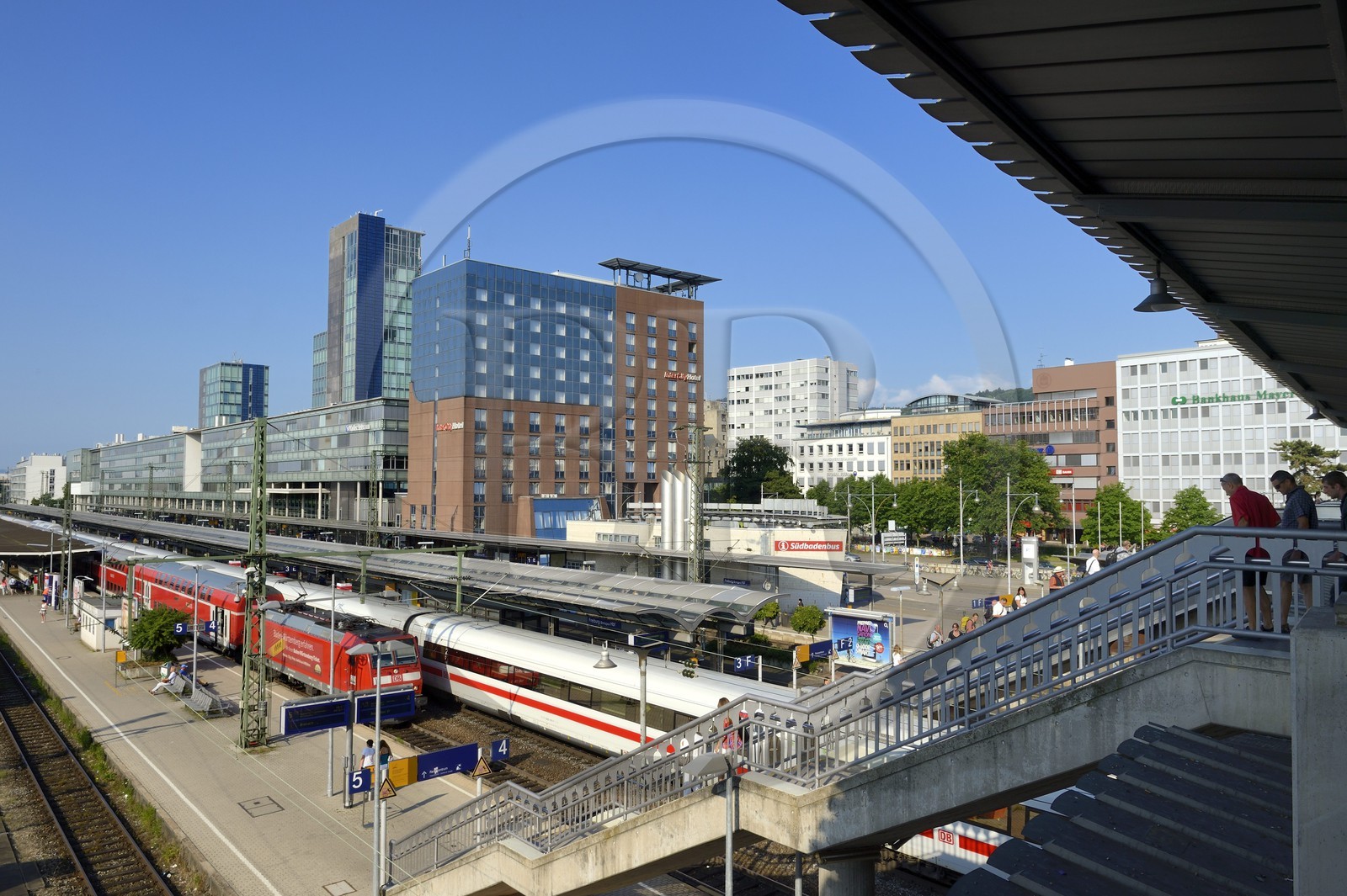 Germany, Baden-Wurttemberg, Freiburg im Breisgau, Central Station and solar tower