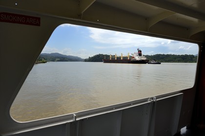 Panama, Canal de Panama à Gamboa, cargo Panamax