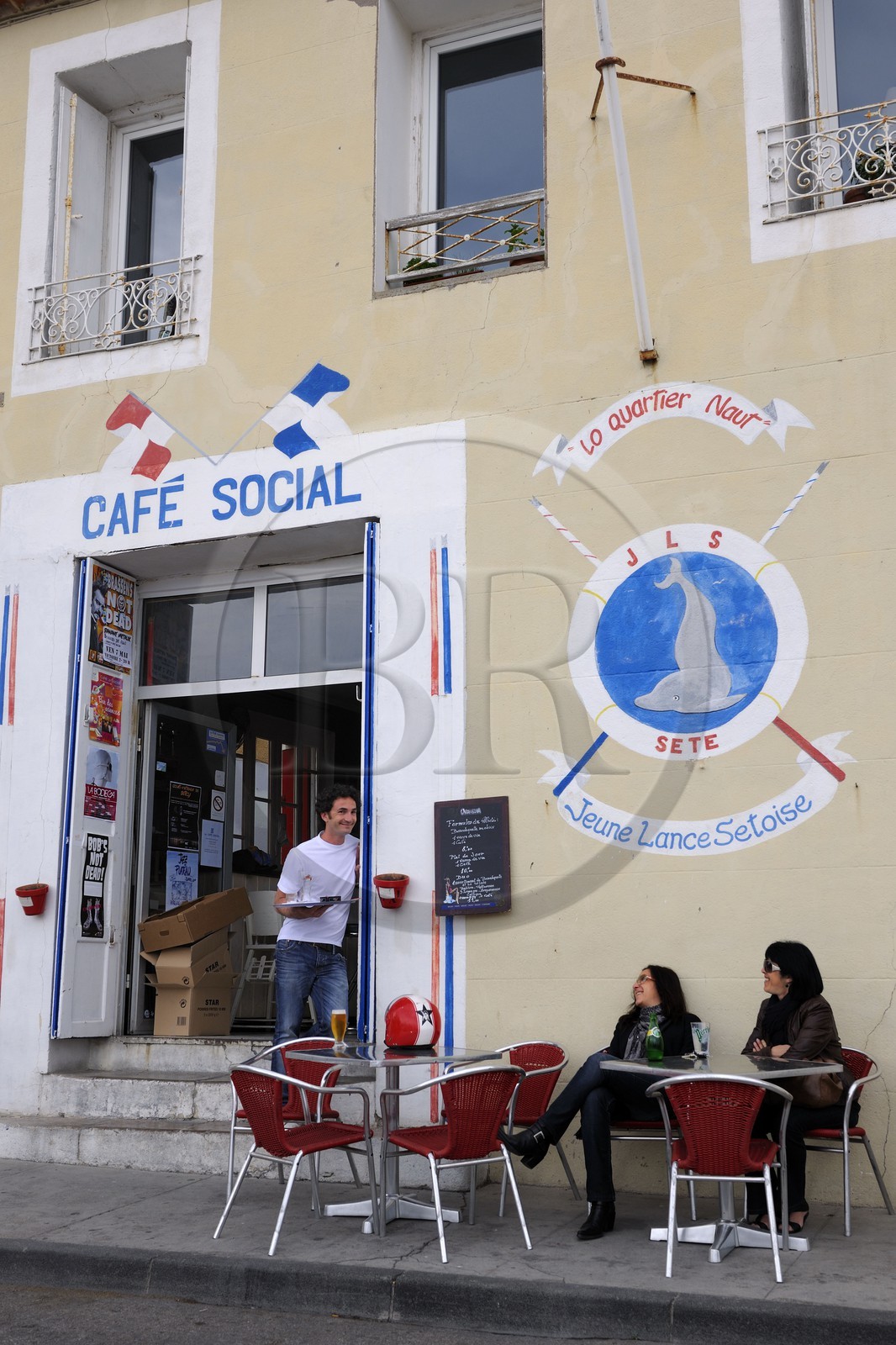 France, Hérault (34), Sète, quartier Haut, rue Villaret Joyeuse, café Le Social siège du club de la Jeune lance Sétoise
