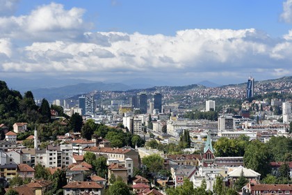 Bosnie-Herzégovine, Sarajevo dominé par l'Avaz Twist Tower
