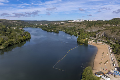 France, Côte-d'Or (21), Dijon, la grande plage sur le lac Kir
