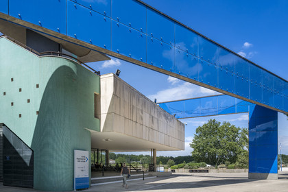 France, Bouches du Rhone, Arles, musée départemental Arles antique, built in 1995 by the architect Henri Ciriani on the peninsula where the ancient Roman circus was located
